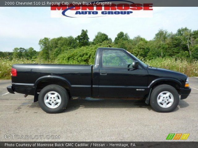 2000 Chevrolet S10 LS Regular Cab in Onyx Black