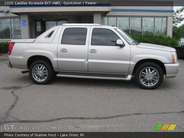 2005 Cadillac Escalade EXT AWD in Quicksilver