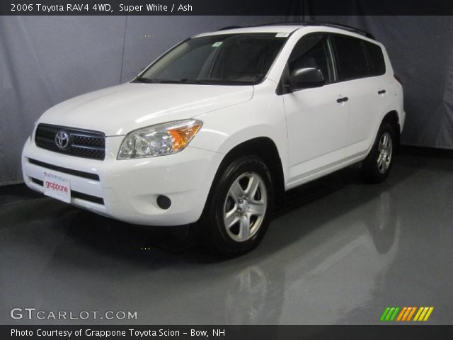 2006 Toyota RAV4 4WD in Super White