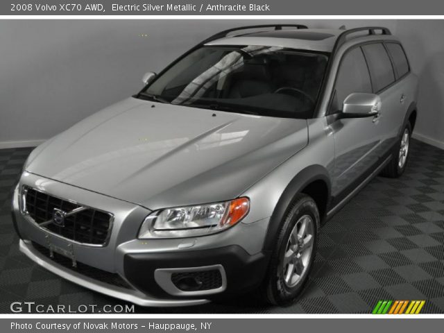 2008 Volvo XC70 AWD in Electric Silver Metallic
