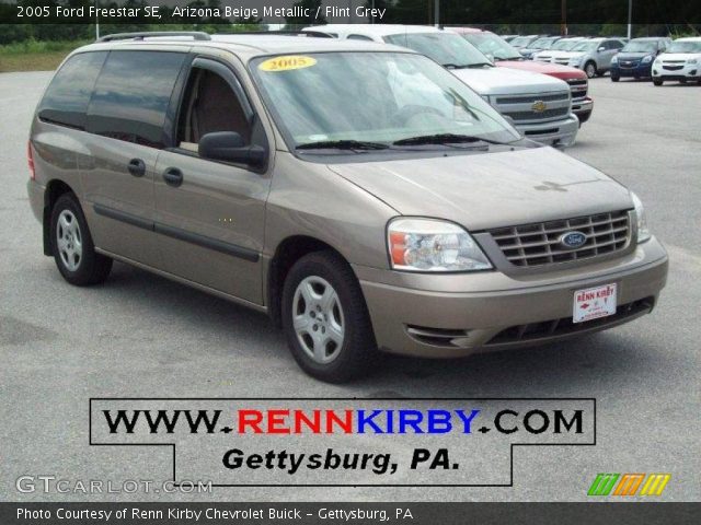 2005 Ford Freestar SE in Arizona Beige Metallic