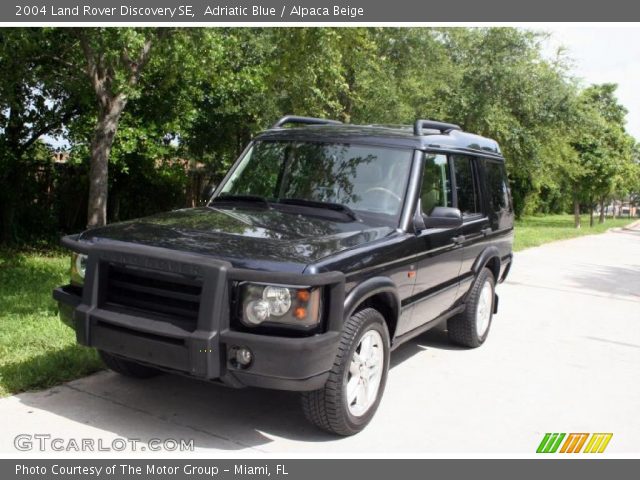 2004 Land Rover Discovery SE in Adriatic Blue