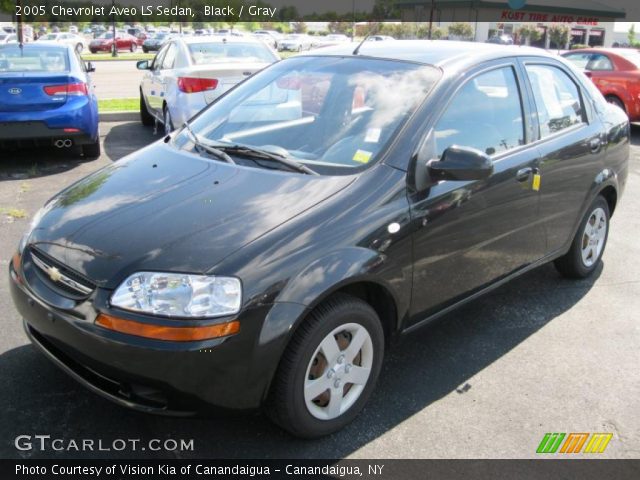 2005 Chevrolet Aveo LS Sedan in Black