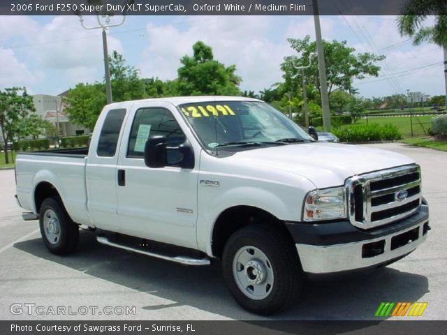 2006 Ford F250 Super Duty XLT SuperCab in Oxford White