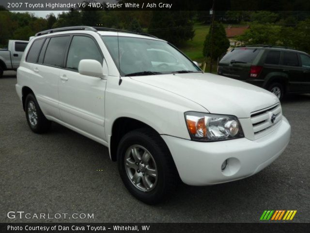 2007 Toyota Highlander V6 4WD in Super White
