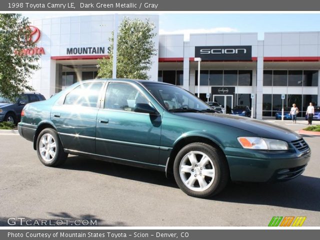 1998 Toyota Camry LE in Dark Green Metallic