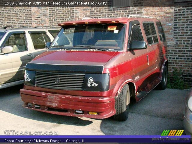 1989 Chevrolet Astro Van in Medium Garnet Metallic