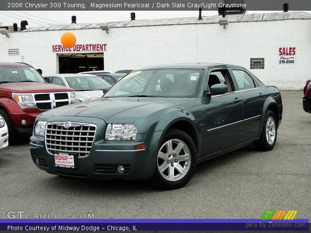2006 Chrysler 300 Touring in Magnesium Pearlcoat