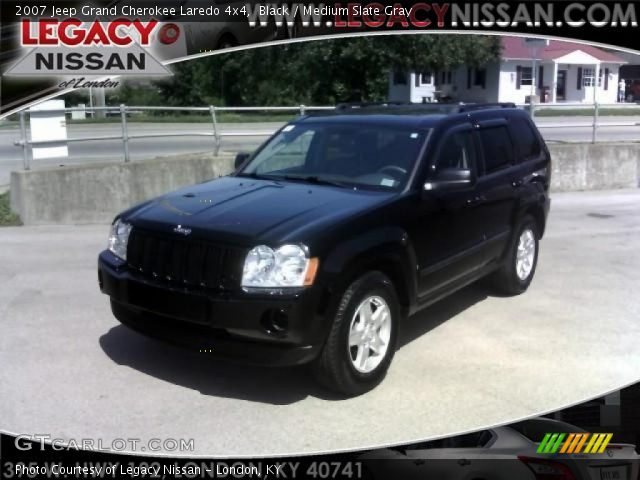 2007 Jeep Grand Cherokee Laredo 4x4 in Black