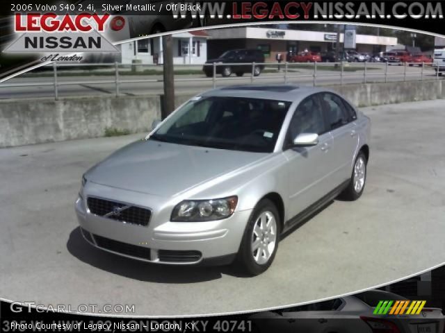 2006 Volvo S40 2.4i in Silver Metallic