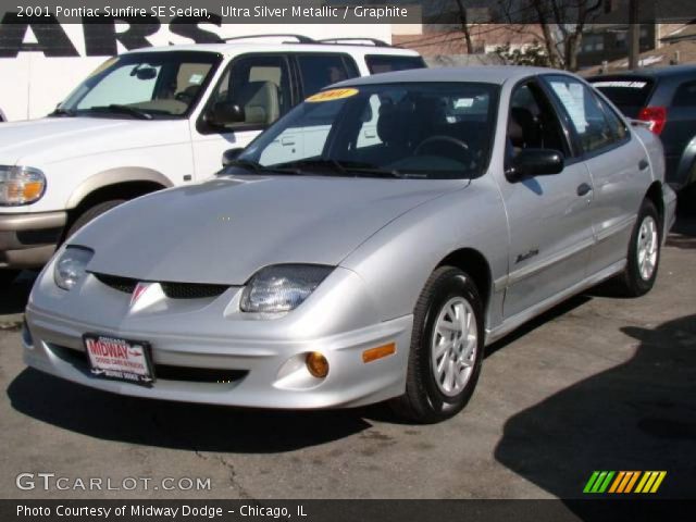 2001 Pontiac Sunfire SE Sedan in Ultra Silver Metallic