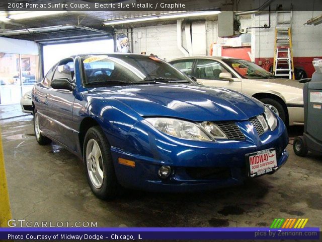 2005 Pontiac Sunfire Coupe in Electric Blue Metallic