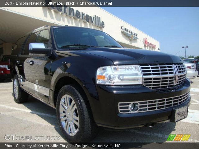 2007 Lincoln Navigator Ultimate in Black