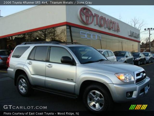 2006 Toyota 4Runner SR5 4x4 in Titanium Metallic