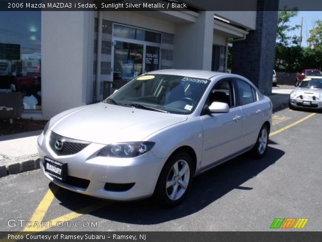 2006 Mazda MAZDA3 i Sedan in Sunlight Silver Metallic