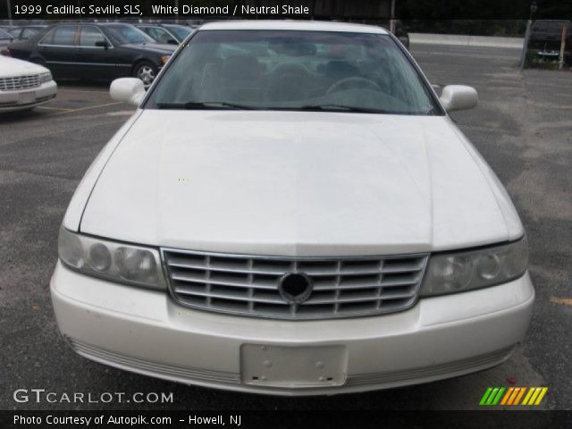 1999 Cadillac Seville SLS in White Diamond