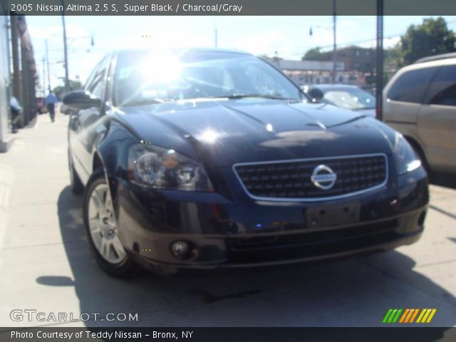 2005 Nissan Altima 2.5 S in Super Black