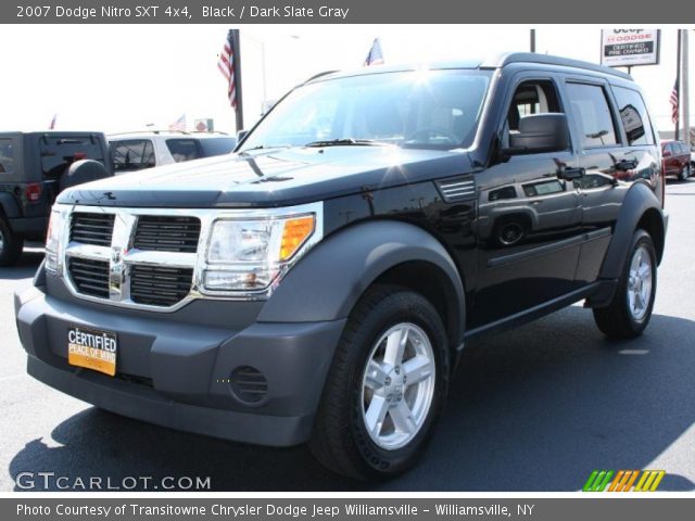 2007 Dodge Nitro SXT 4x4 in Black