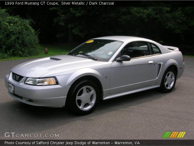 1999 Ford Mustang GT Coupe in Silver Metallic