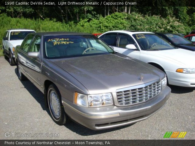 1998 Cadillac DeVille Sedan in Light Driftwood Metallic