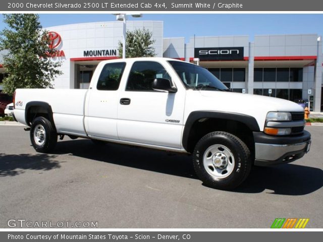 2000 Chevrolet Silverado 2500 LT Extended Cab 4x4 in Summit White