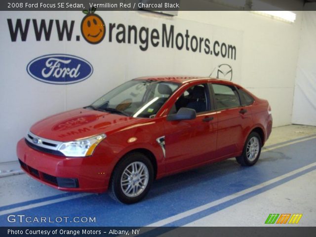 2008 Ford Focus SE Sedan in Vermillion Red