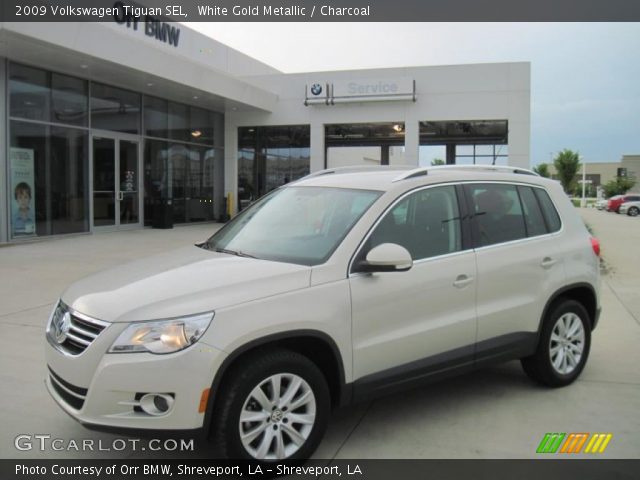 2009 Volkswagen Tiguan SEL in White Gold Metallic