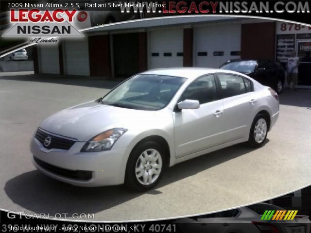 2009 Nissan Altima 2.5 S in Radiant Silver Metallic