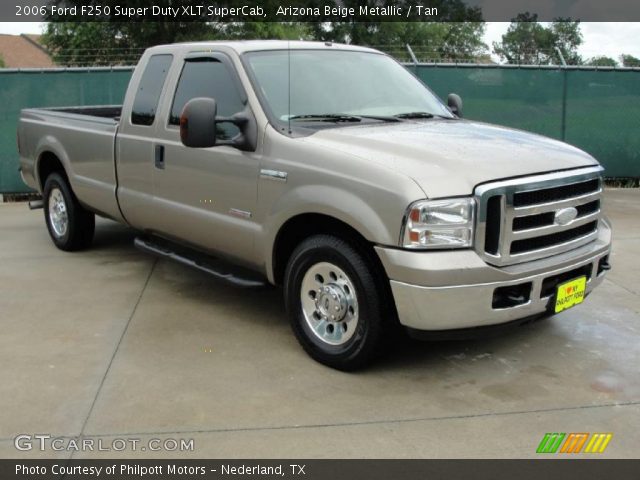 2006 Ford F250 Super Duty XLT SuperCab in Arizona Beige Metallic