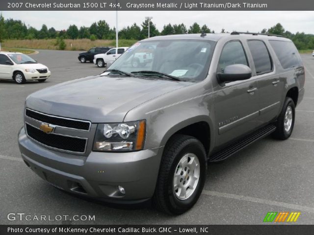 2007 Chevrolet Suburban 1500 LT 4x4 in Graystone Metallic