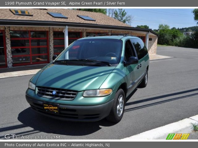1998 Plymouth Grand Voyager SE in Alpine Green Pearl