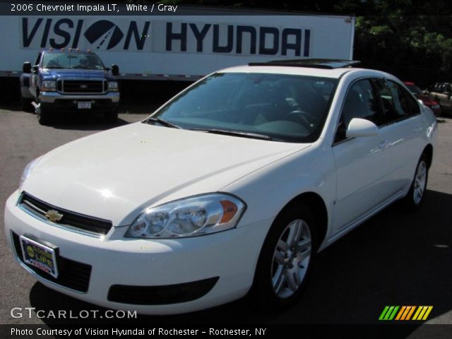 2006 Chevrolet Impala LT in White