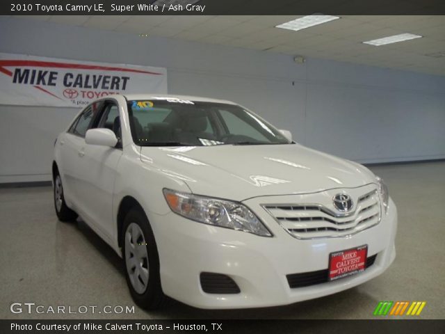 2010 Toyota Camry LE in Super White