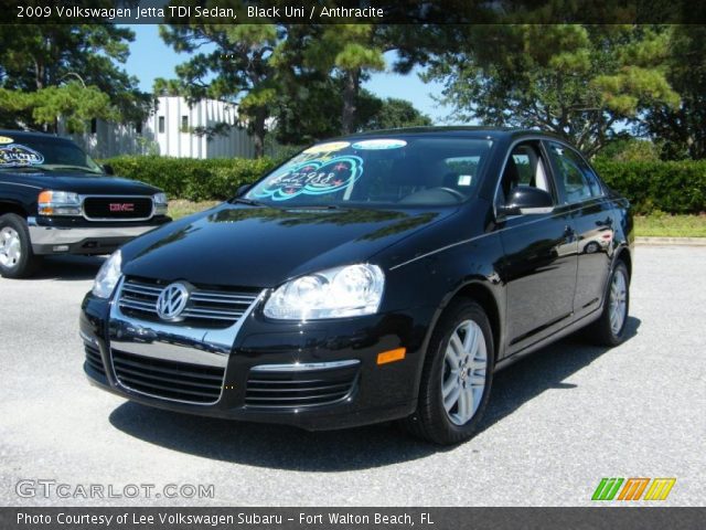 2009 Volkswagen Jetta TDI Sedan in Black Uni