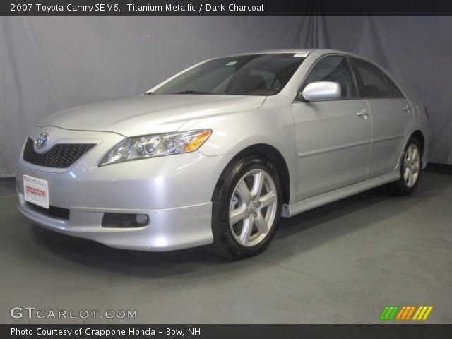 2007 Toyota Camry SE V6 in Titanium Metallic