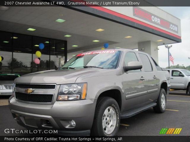 2007 Chevrolet Avalanche LT 4WD in Graystone Metallic
