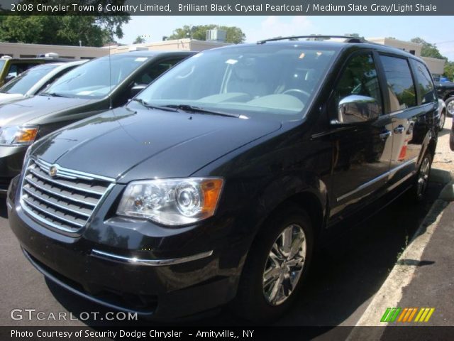 2008 Chrysler Town & Country Limited in Brilliant Black Crystal Pearlcoat