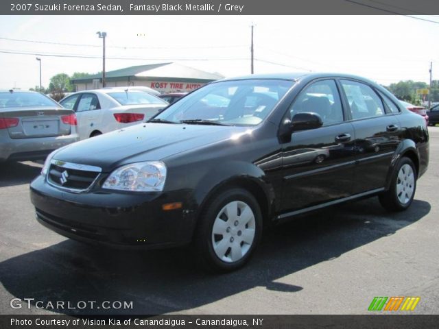 2007 Suzuki Forenza Sedan in Fantasy Black Metallic