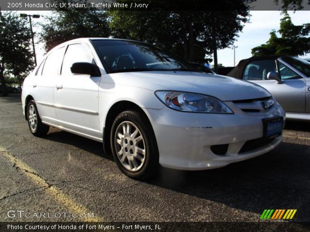 2005 Honda Civic LX Sedan in Taffeta White