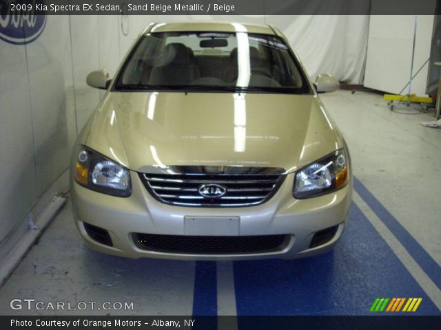 2009 Kia Spectra EX Sedan in Sand Beige Metallic