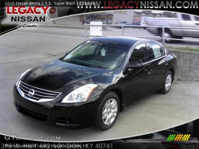 2010 Nissan Altima 2.5 S in Super Black