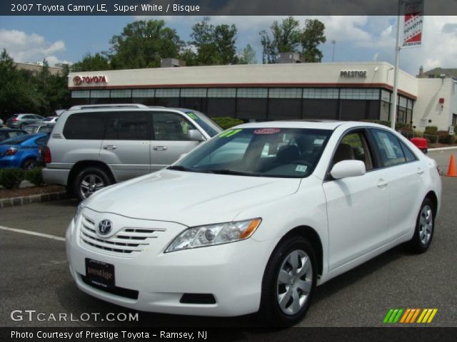 2007 Toyota Camry LE in Super White