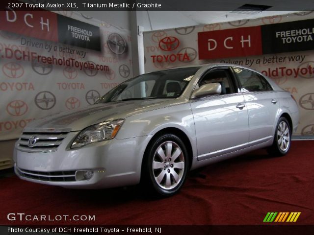 2007 Toyota Avalon XLS in Titanium Metallic