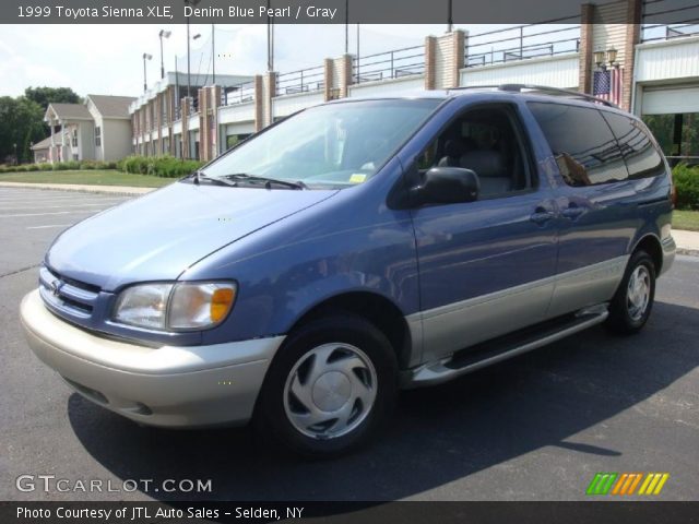 1999 Toyota Sienna XLE in Denim Blue Pearl