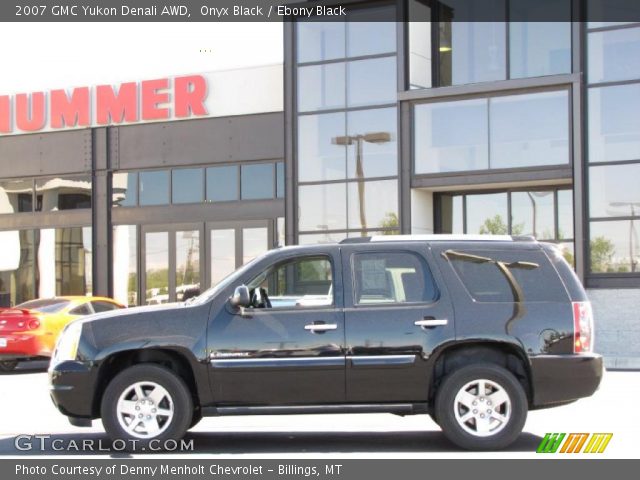 2007 GMC Yukon Denali AWD in Onyx Black
