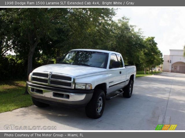 1998 Dodge Ram 1500 Laramie SLT Extended Cab 4x4 in Bright White
