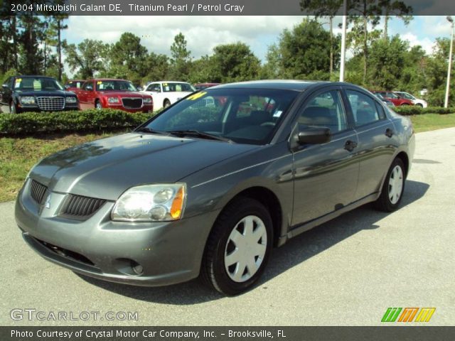 2004 Mitsubishi Galant DE in Titanium Pearl