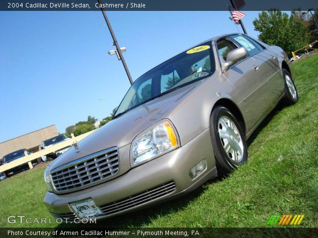 2004 Cadillac DeVille Sedan in Cashmere