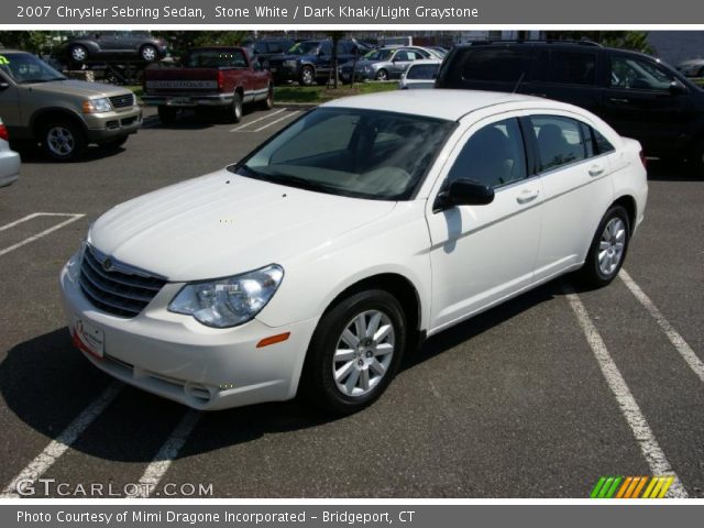2007 Chrysler Sebring Sedan in Stone White
