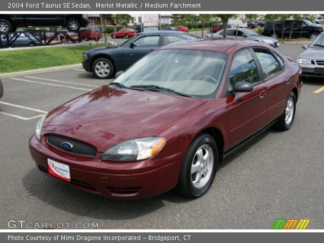 2004 Ford Taurus SE Sedan in Merlot Metallic